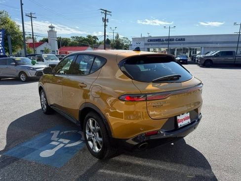 Certified 2024 Dodge Hornet R/T Plus w/ Tech Pack Plus w/o Parking AWD/4WD image 7