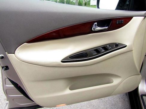 Used 2008 INFINITI EX35 Journey w/ Navigation Pkg image 11