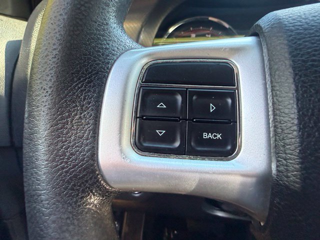 Used 2012 Dodge Charger SE RWD image 16