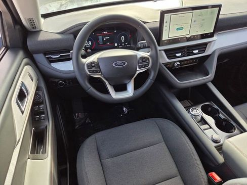New 2026 Ford Explorer Active image 39