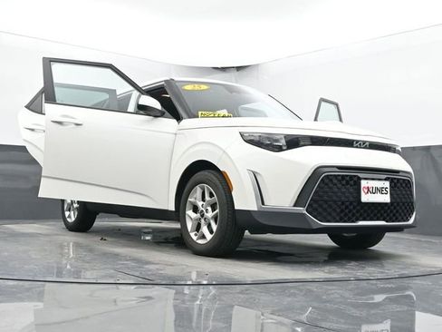 Used 2025 Kia Soul LX w/ LX Technology Package image 65