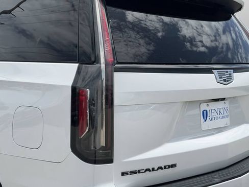 Used 2021 Cadillac Escalade Sport w/ LPO, ONYX Package RWD image 35