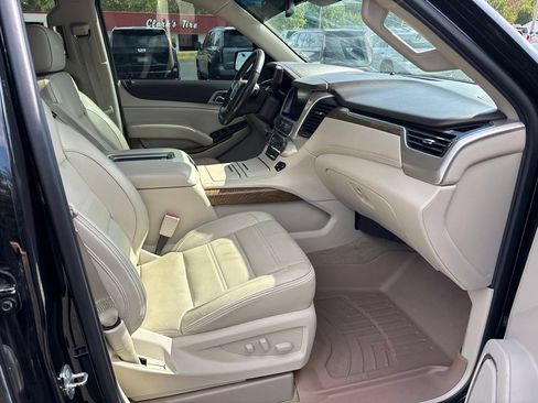 Used 2019 GMC Yukon Denali w/ Open Road Package AWD/4WD image 9