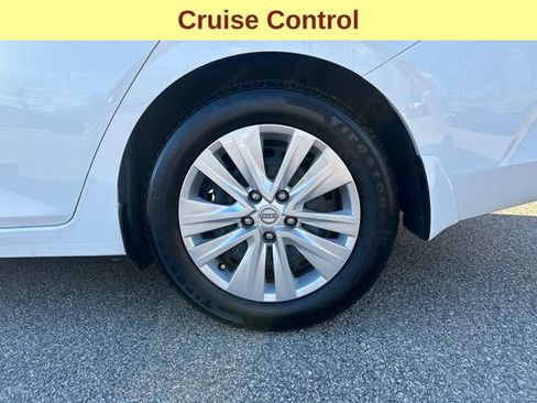 Used 2025 Nissan Sentra S image 12