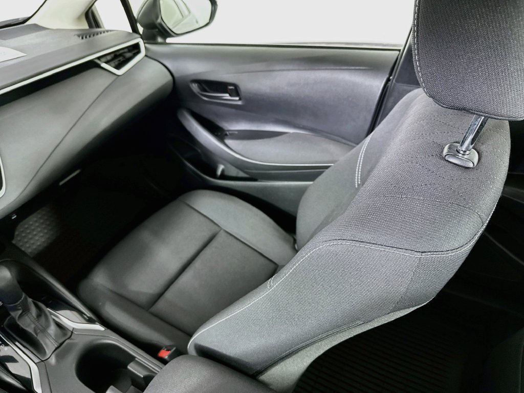 Used 2023 Toyota Corolla LE FWD image 23