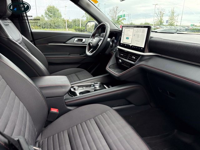 Used 2025 Ford Explorer ST-Line w/ Premium Package AWD/4WD image 9