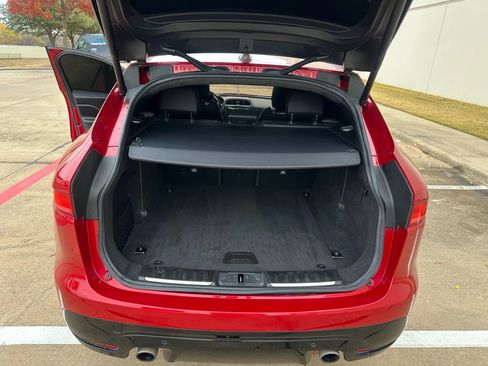 Used 2020 Jaguar F-PACE S image 24