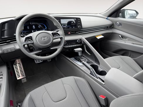 New 2025 Hyundai Elantra Sport image 15