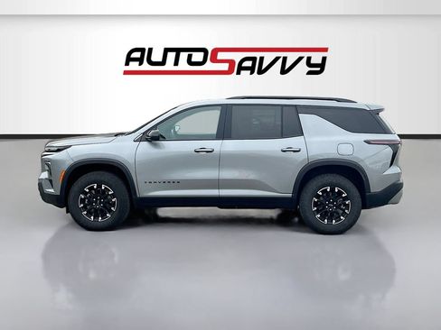 Used 2025 Chevrolet Traverse Z71 w/ Driver Confidence Package AWD/4WD image 4