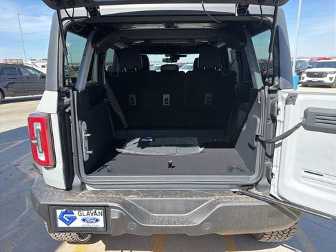 New 2026 Ford Bronco Outer Banks w/ Sasquatch Package AWD/4WD image 25
