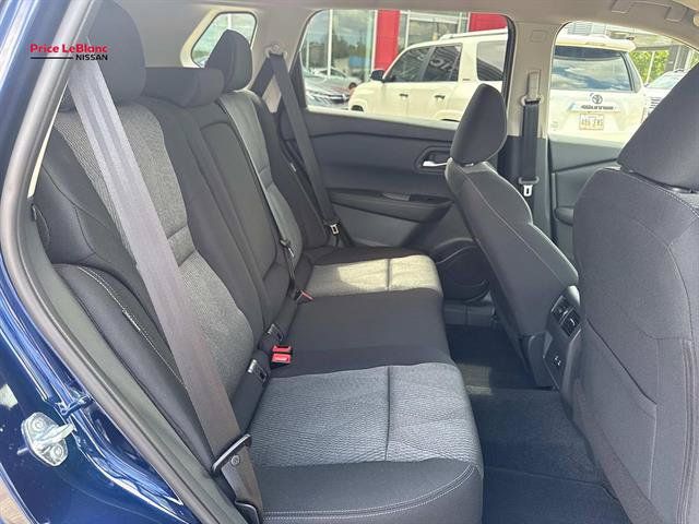 Certified 2026 Nissan Rogue SV FWD image 8