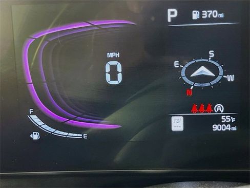 Used 2025 Kia Sportage EX w/ Premium Package image 13