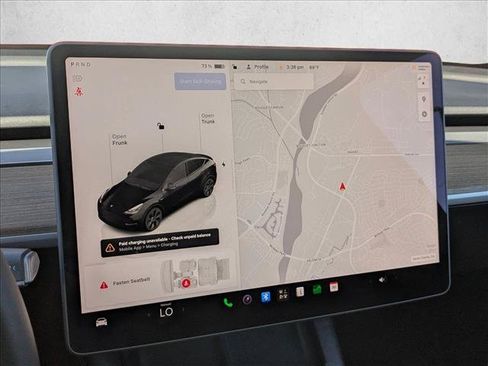 Used 2025 Tesla Model Y Long Range AWD/4WD image 14