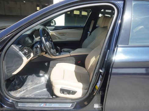 Used 2016 BMW 550i xDrive Sedan AWD/4WD image 31