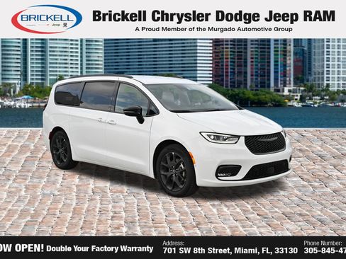 Used 2026 Chrysler Pacifica Select w/ S Appearance Package FWD image 3