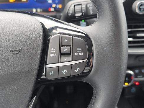 Used 2022 Ford Escape Titanium image 30