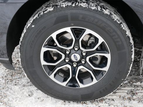 Certified 2024 Ford Expedition Max XLT image 9