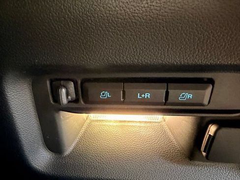 Used 2025 Ford Explorer ST AWD/4WD image 10