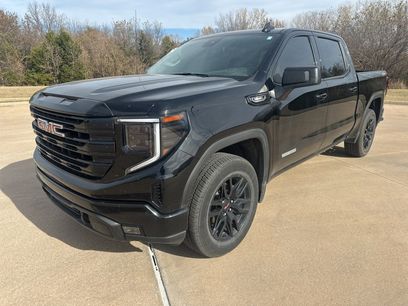 Used 2025 GMC Sierra 1500 Elevation