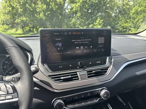 New 2026 Nissan Altima 2.5 SR AWD/4WD image 23