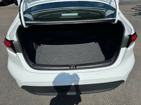 Used 2025 Toyota Corolla LE FWD image 8