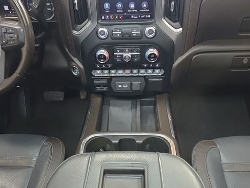 Used 2021 GMC Sierra 3500 Denali w/ Denali Black Diamond Edition AWD/4WD image 23