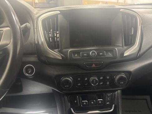 Used 2019 GMC Terrain SLE w/ Driver Convenience Package image 12