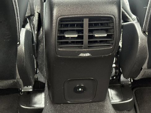 Used 2023 Ford Escape Platinum AWD/4WD image 42