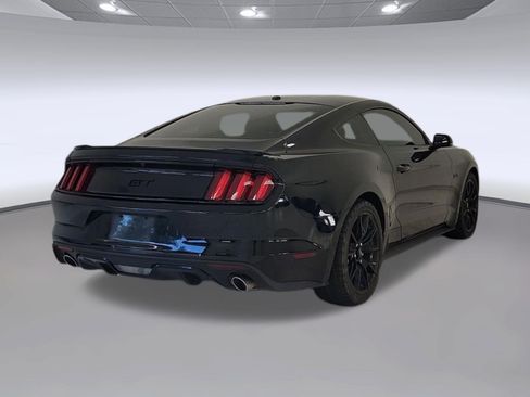 Used 2017 Ford Mustang GT Premium w/ Black Accent Package RWD image 7