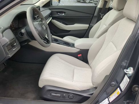 New 2025 Honda Accord SE image 14