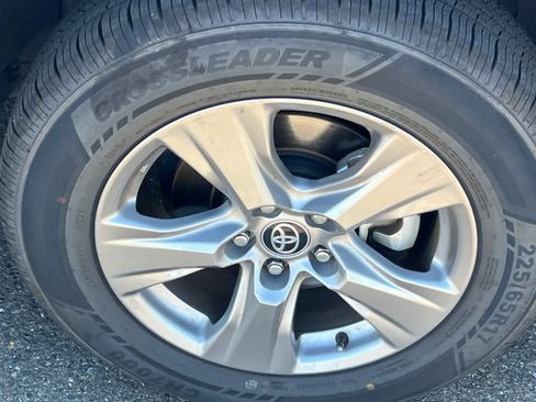 Used 2024 Toyota RAV4 XLE image 15