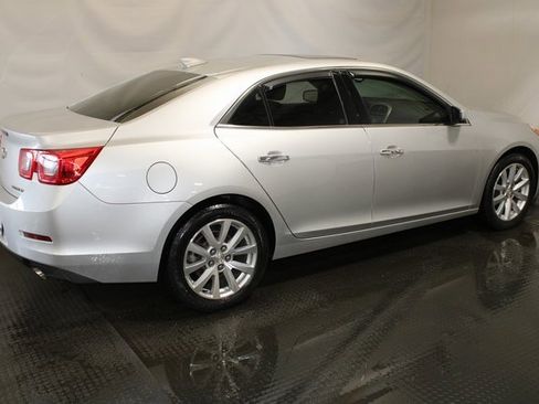 Used 2016 Chevrolet Malibu LTZ image 4