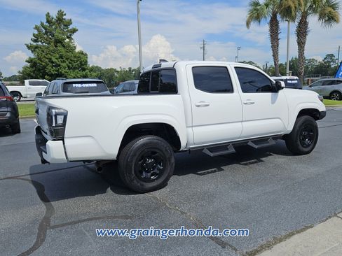 Used 2023 Toyota Tacoma SR AWD/4WD image 5