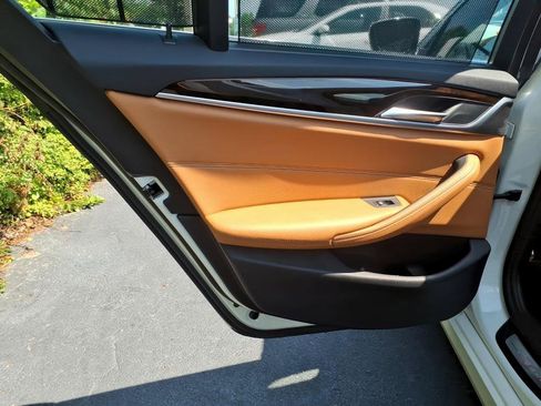 Used 2019 BMW 540i xDrive w/ Executive Package AWD/4WD image 14