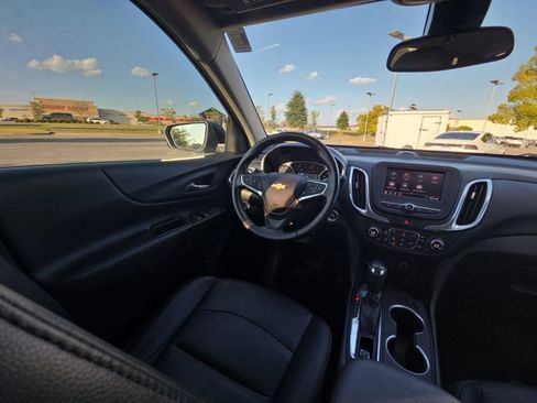 Used 2020 Chevrolet Equinox LT w/ Sport Edition FWD image 25