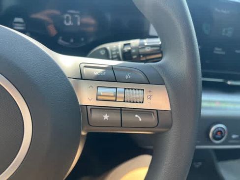 Used 2026 Hyundai Kona SE FWD image 26