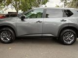 Used 2023 Nissan Rogue S image 5