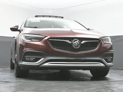 Used 2018 Buick Regal Essence w/ Driver Confidence Package #1 image 52