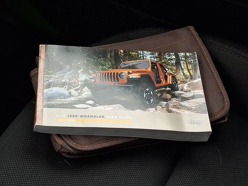 Used 2018 Jeep Wrangler Unlimited Sport S AWD/4WD image 25
