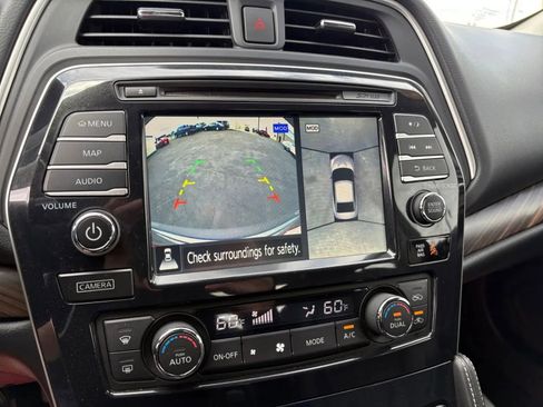 Used 2018 Nissan Maxima Platinum image 32