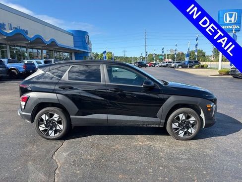 Used 2024 Hyundai Kona SEL AWD/4WD image 9