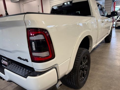 Used 2022 RAM 2500 Laramie w/ Night Edition AWD/4WD image 22