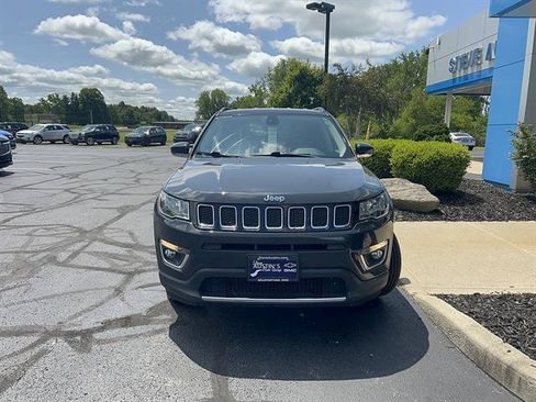 Used 2018 Jeep Compass Limited w/ Navigation Group AWD/4WD image 2