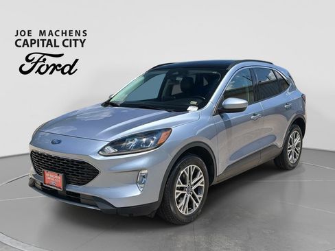 Used 2022 Ford Escape SEL w/ Technology Package AWD/4WD image 9