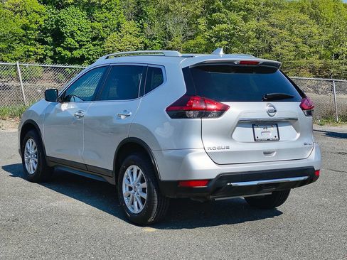 Used 2018 Nissan Rogue SV AWD/4WD image 5
