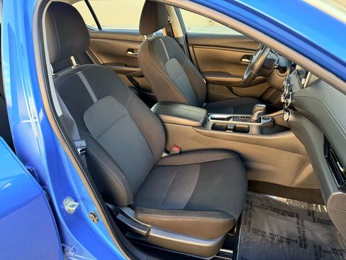 Used 2022 Nissan Sentra SV FWD image 15