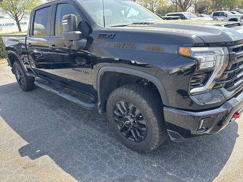 Certified 2026 Chevrolet Silverado 2500 LT w/ Trail Boss Package image 2