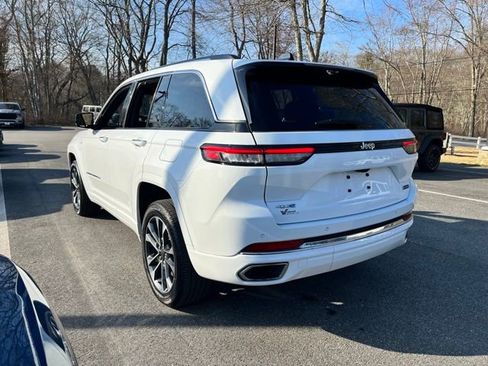 Used 2023 Jeep Grand Cherokee Overland w/ Luxury Tech Group IV image 10