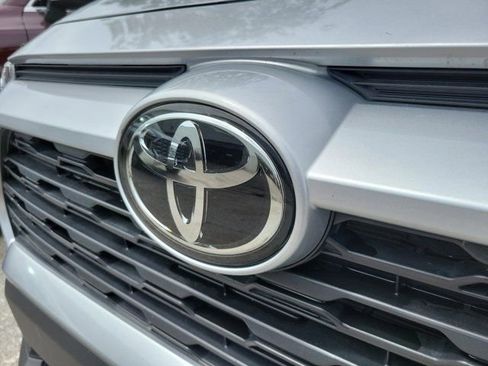 Used 2025 Toyota RAV4 XLE image 10