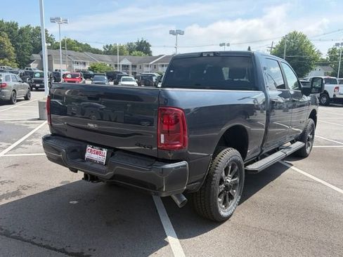 New 2026 RAM 2500 Big Horn AWD/4WD image 7